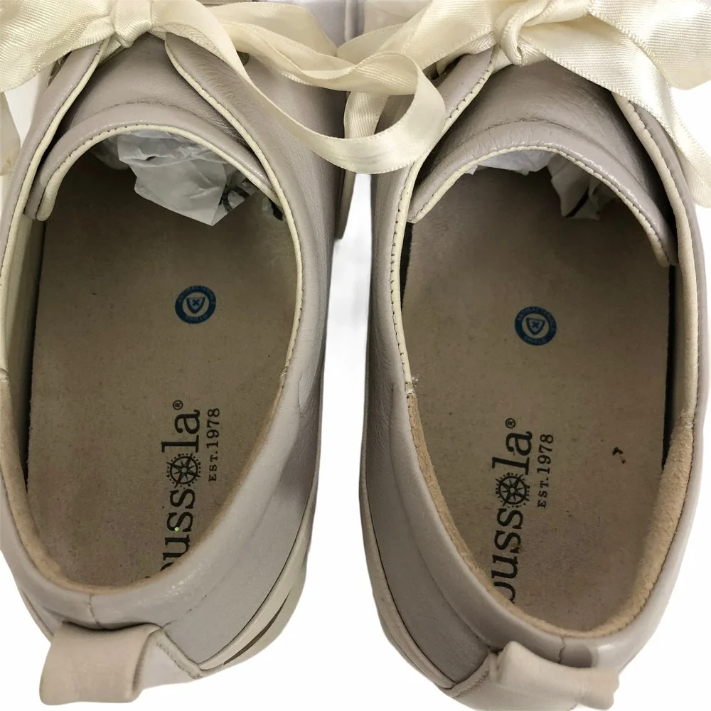 bussola Silk Nappa Vapor‎ Shoes Womens Sneakers Taupe Grey Silk Laces EUC SH849